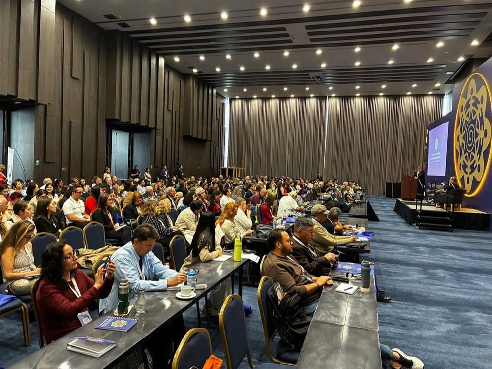 Kongre salonundan genel bir görünüm.